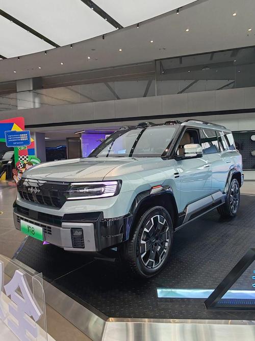 佛山三水区维驰祥企业管理咨询比亚迪方程豹硬派越野的爆款，英菲尼迪35周年与你共成长
